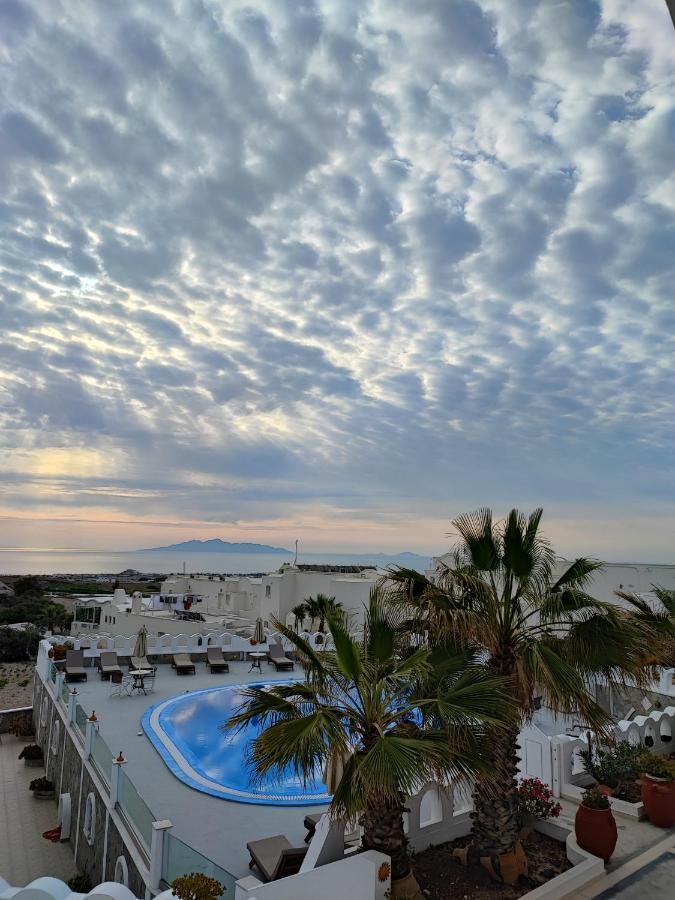 Agapi 3* Karterados (Santorini)