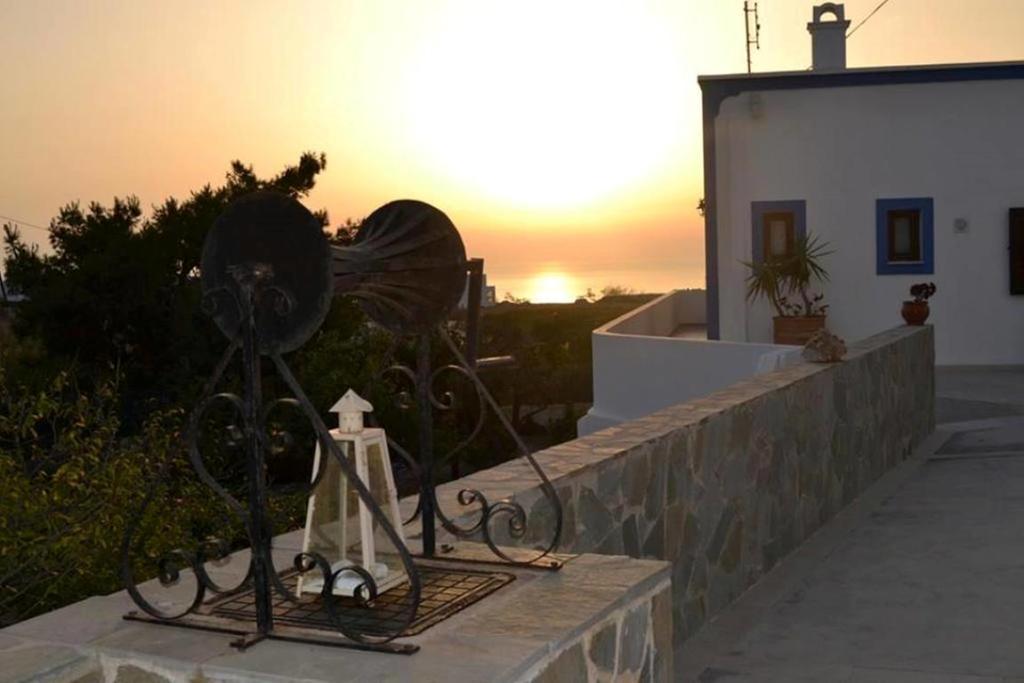 Hotel Agapi Karterados (Santorini)