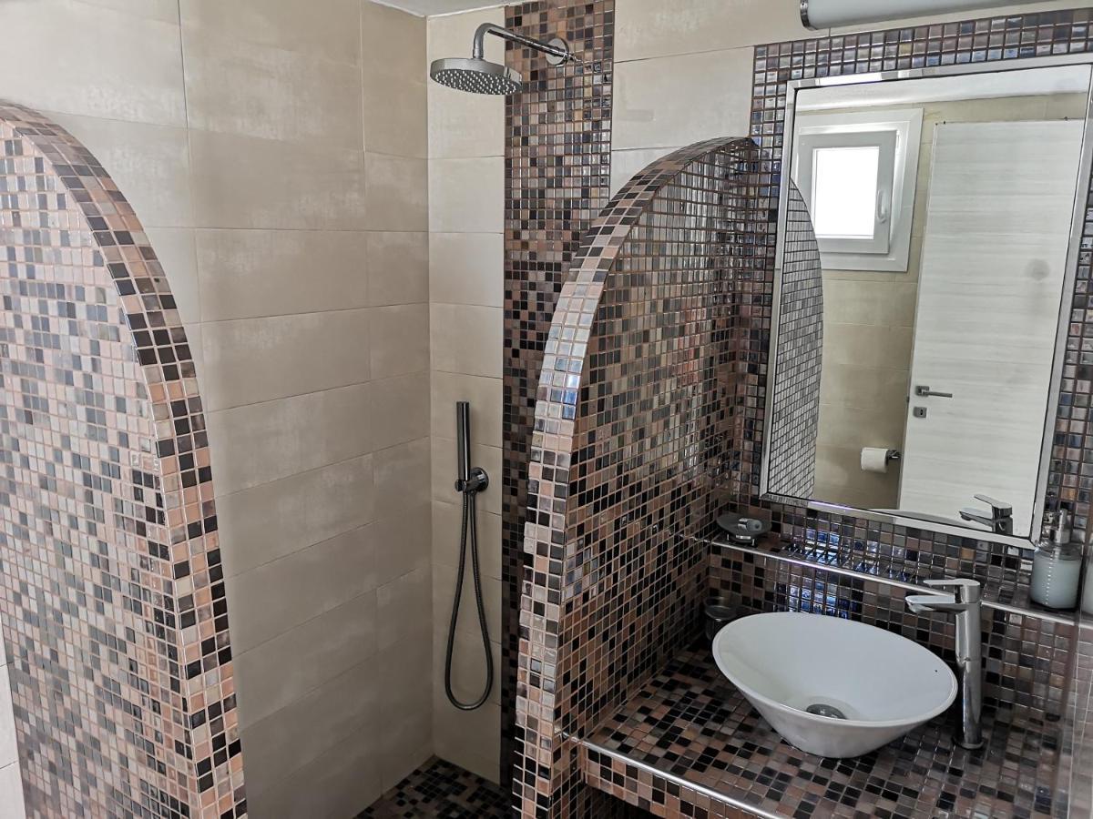 Agapi Hotel 3*